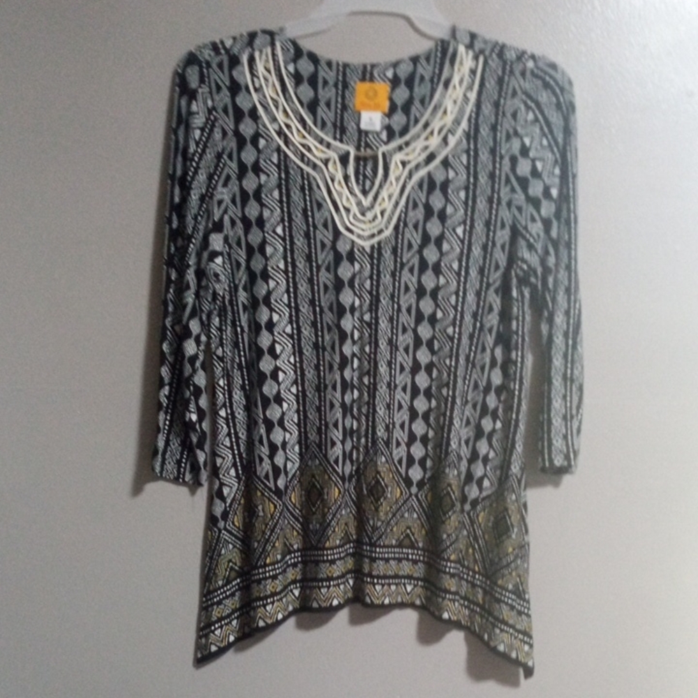 Ruby Rd. Black and White Geometric Tunic Size Large